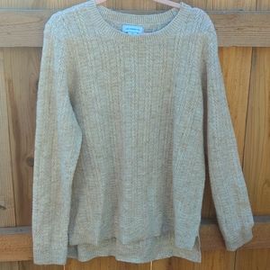 Sweater. Tan w/ gold metallic.